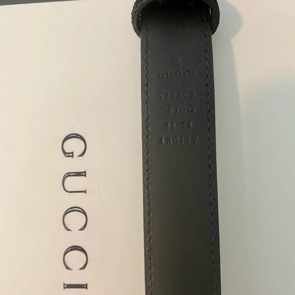 Gucci Skinny Suede Black Belt with Gold Buckle Size 85/34 - Picture 2 of 8